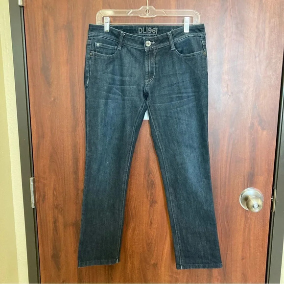 DL1961 Betty Cropped Jeans Dark Wash Size 29 - Picture 3 of 10